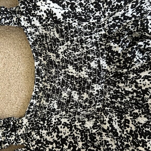 Black and white dress - Picture 5 of 7